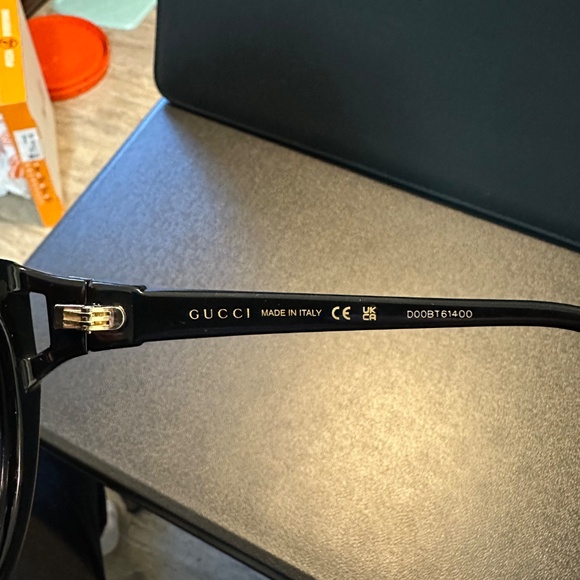 Gucci GG0877S 001 BRAND NEW in box - Picture 5 of 8